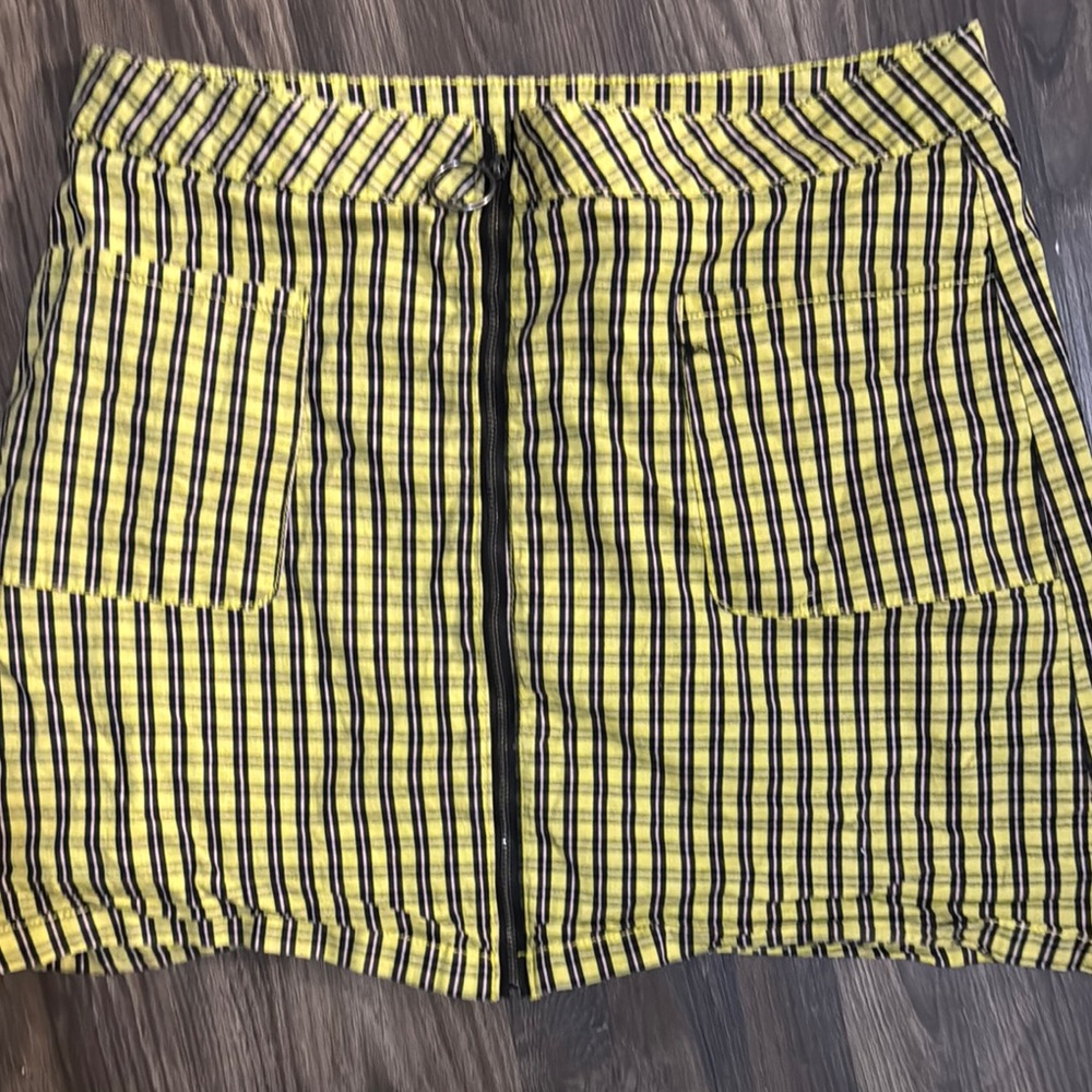 Arizona Jean Company Yellow and Black Mini A-Line Skirt